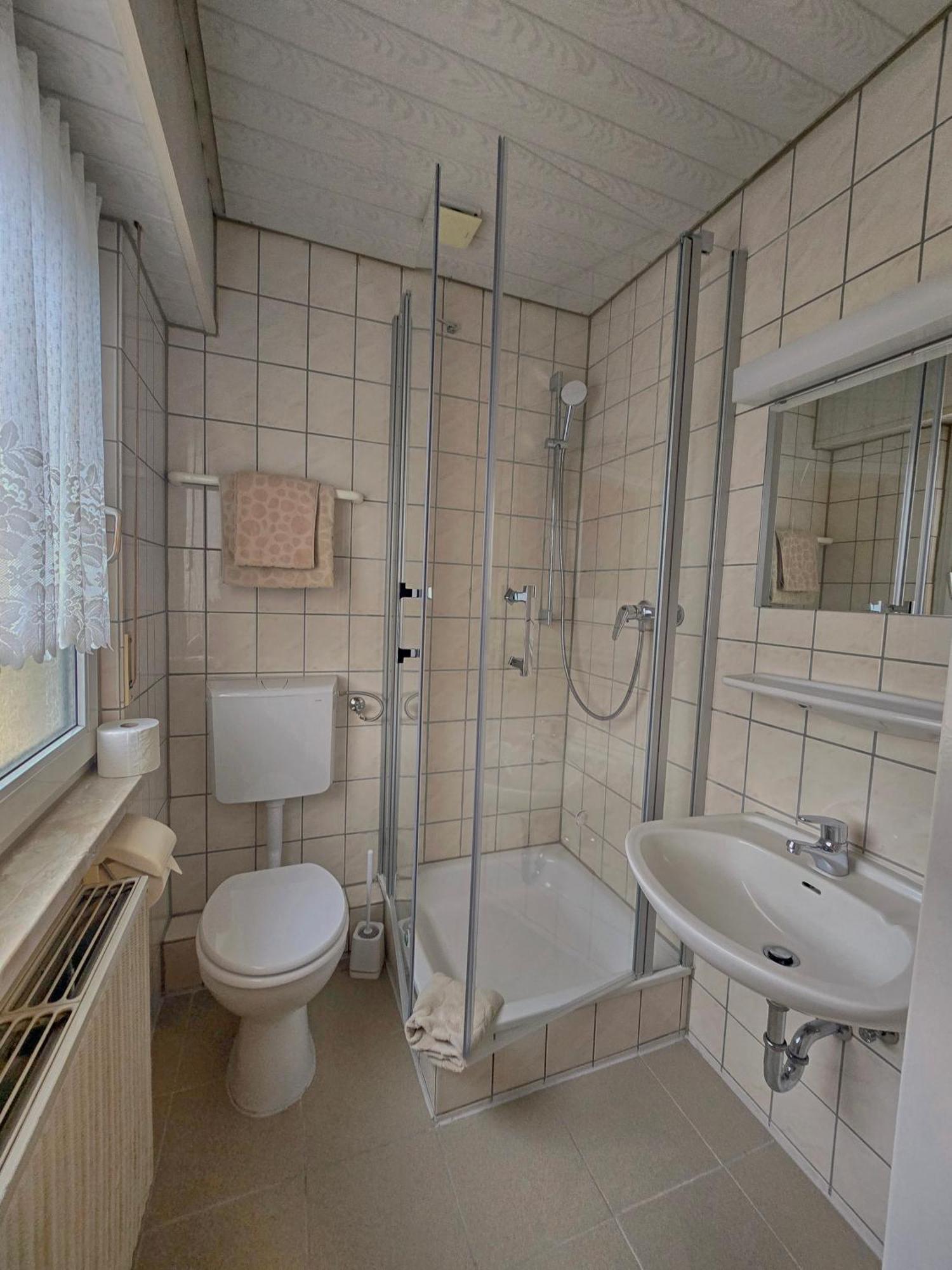 Pension Und Ferienwohnungen Bachmann Wölfersheim エクステリア 写真